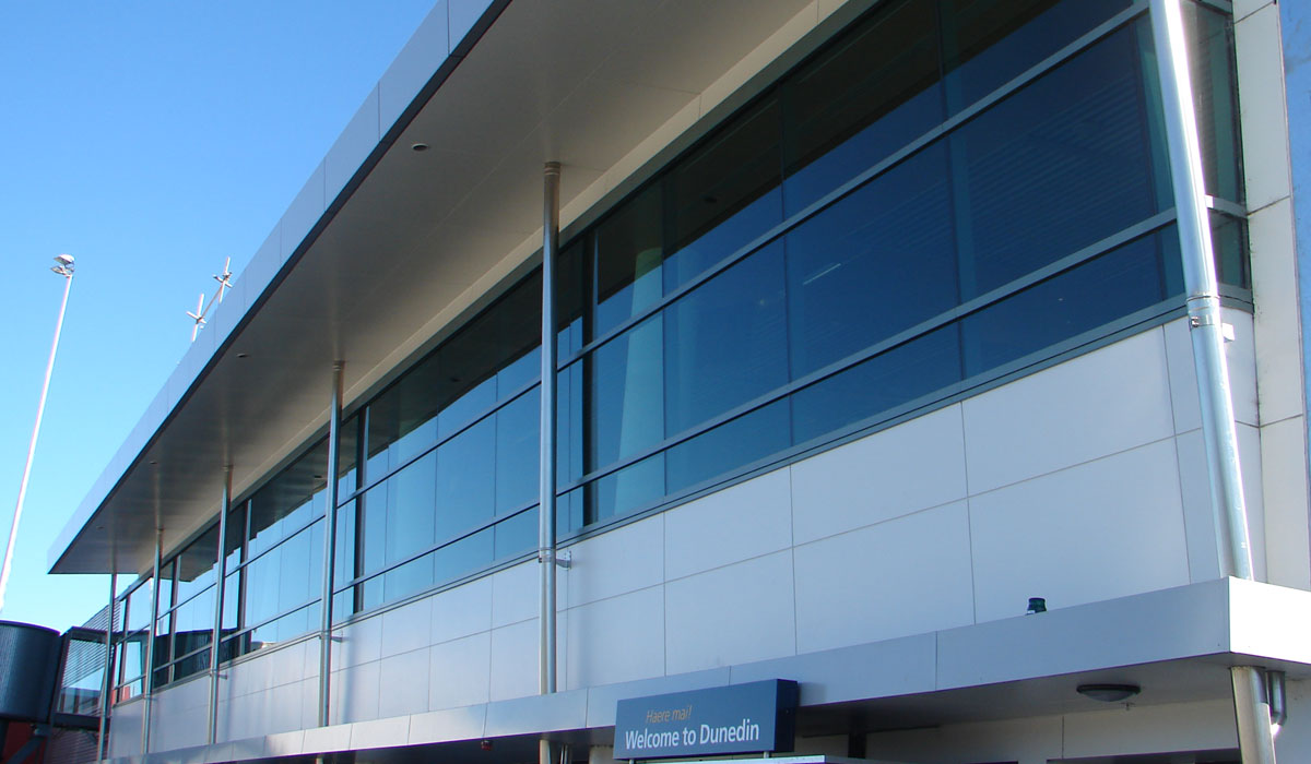 Dunedin Airport Securits 036