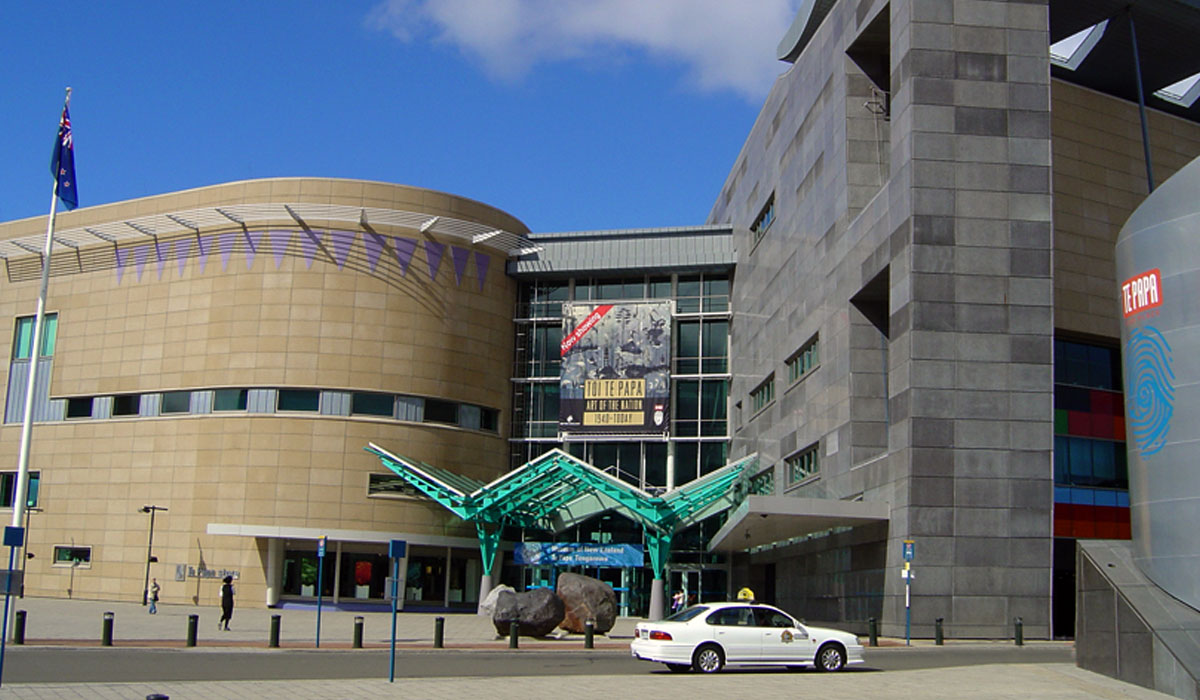 <p>1996 - Museum of New Zealand Te Papa, Wellington</p>